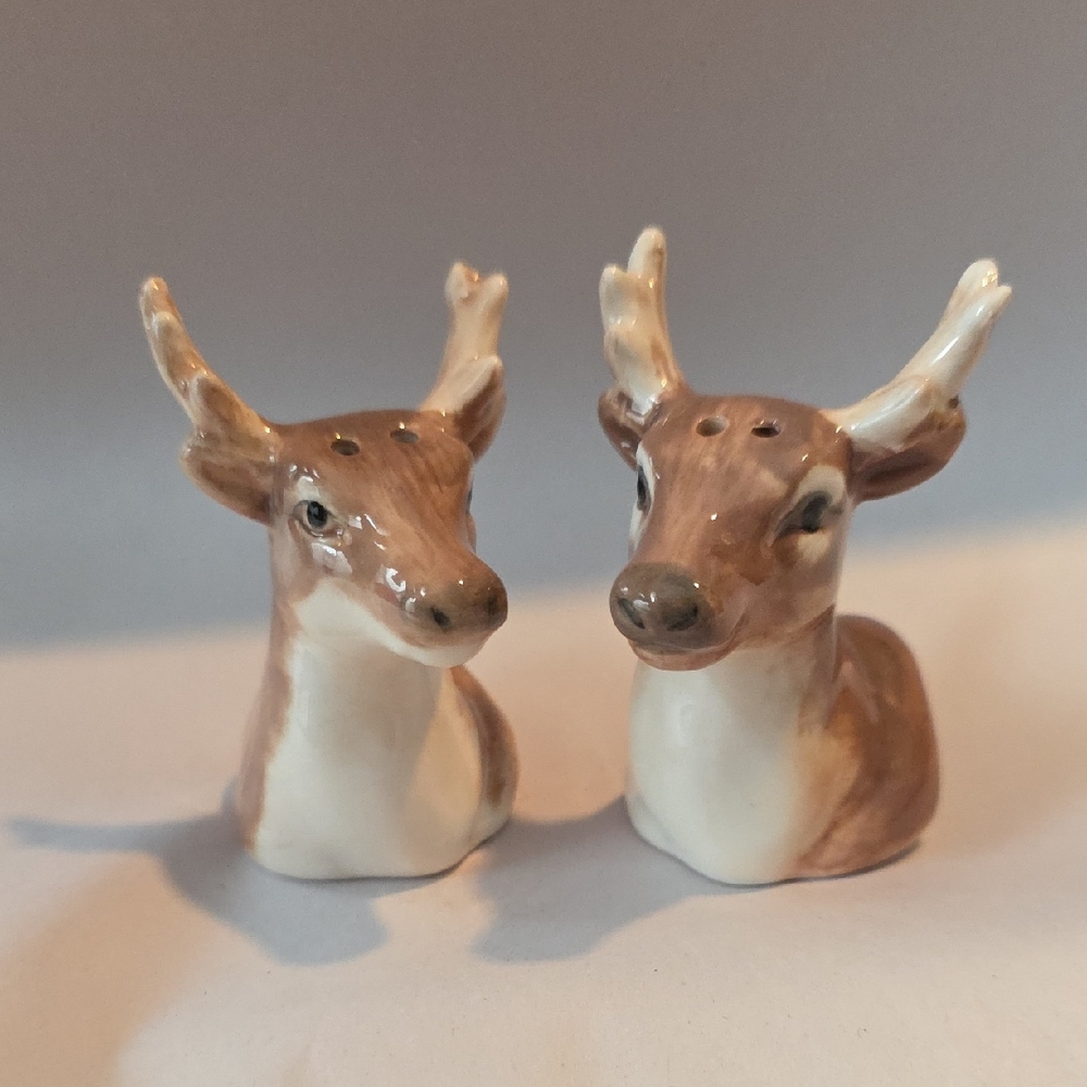 Ceramic Deer Head Mini Salt & Pepper Shakers - Brown and White NWOT
